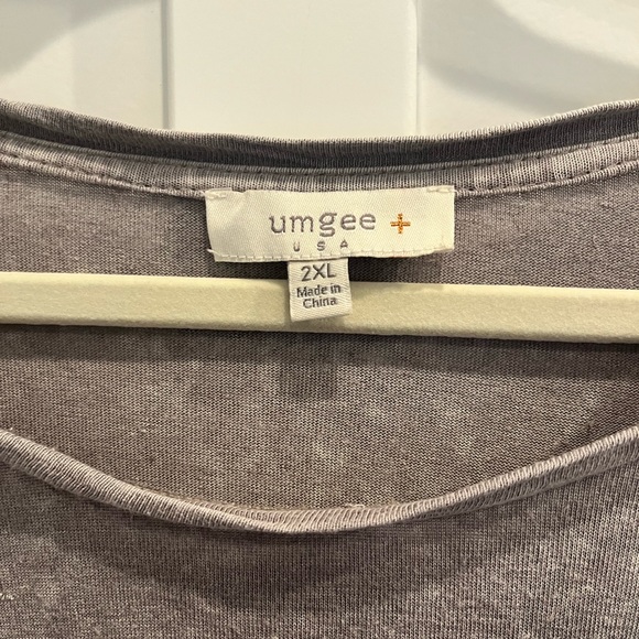 Umgee Women’s Gray Bell Sleeve Linen Blend Top Sz XXL - Picture 2 of 5